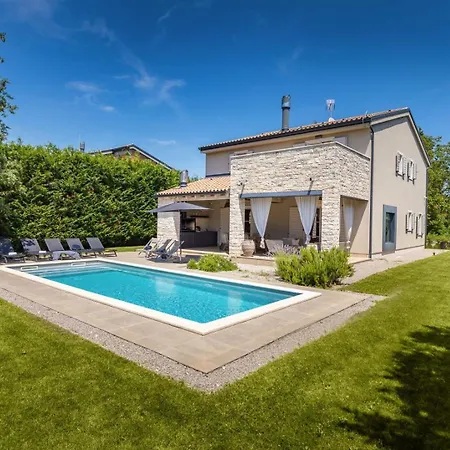 Villa Mia